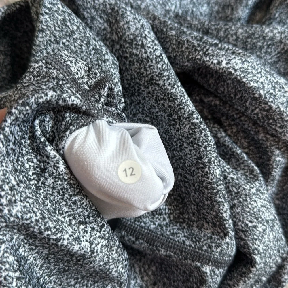 Lululemon Wunder Under Leggings - Picture 5 of 11